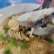 ข้าวต้มปลาอินทรีเจ๊พัช