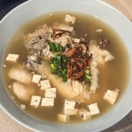 ก๋วยจั๊บหมอผี ก๋วยจั๊บญวนอุบลราชธานีสูตรต้นตำรับ โชคชัย4