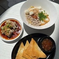 In White Noodles & Cafe' สุรินทร์