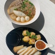 In White Noodles & Cafe' สุรินทร์