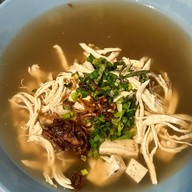 ก๋วยจั๊บหมอผี ก๋วยจั๊บญวนอุบลราชธานีสูตรต้นตำรับ โชคชัย4