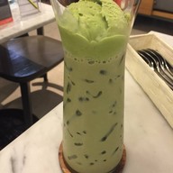 On the Table เซ็นทรัลพลาซ่าลาดพร้าว