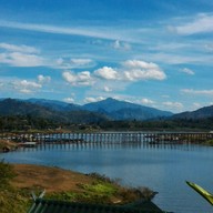 ซองกาเลียริเวอร์ฮัทแอนด์รีสอร์ท