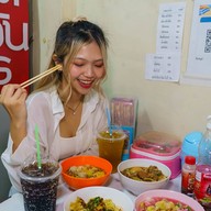 เกี๊ยวยักษ์น้ำแซ่บป้าภาซอย 7