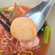 นายฮวด ก๋วยเตี๋ยวลูกชิ้นปลา ทำเอง ซอยพญานาค