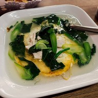 เมนูของร้าน บะหมี่เกี๊ยวสะพานดำ