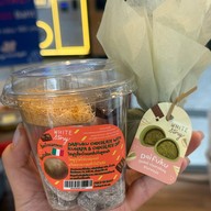 เมนูของร้าน White Story Charn At The Avenue