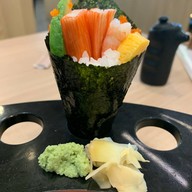 ZEN Japanese Restaurant บีไฮฟ์