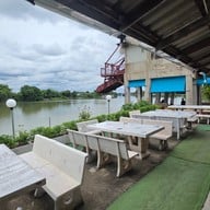 บรรยากาศ ร้านอาหารโกรกแดง ราชบุรี