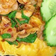 กะเพราดึกดื่น