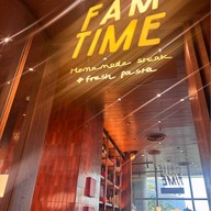 Fam Time Steak and Pasta วัน แบงค็อก