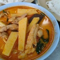 ก๋วยเตี๋ยวตำลึงนายอ้วน บางขุนนนท์ นายอ้วน บางขุนนนท์