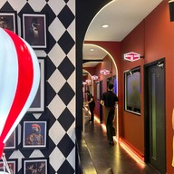 R&B Karaoke สาทร