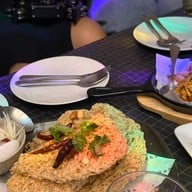 เมนูของร้าน R&B Karaoke สาทร