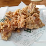 เมนูของร้าน holly home