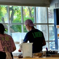 LARDER (Sandwich, Sourdough, Bagel) - Sukhumvit 39 พร้อมพงษ์