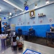 บะหมี่เกี๊ยวนายแดง