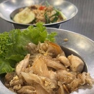 เขียง เกษรวิลเลจ