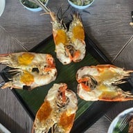 เมนูของร้าน เรือนไทยกุ้งเผา วัดเชิงเลน