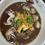 ก๋วยเตี๋ยวนอกเรือทองณิชา