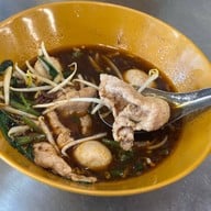 ก๋วยเตี๋ยวเนื้อ สว่างอรุณ (โชคชัย4)