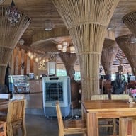 บรรยากาศ Cafe' De La Mon