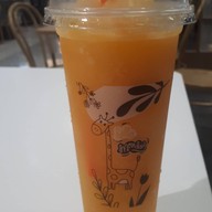 เมนูของร้าน น้ำผลไม้ปั่นหน้าplatinum Mall