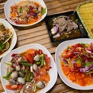 เต๋อตำยำระเบิด ตลาดทรัพย์ทองคำ