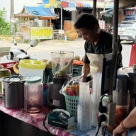 ผลไม้ปั่นหัวรั้ว