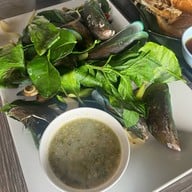 เมนูของร้าน เรือนไทยกุ้งเผา วัดเชิงเลน