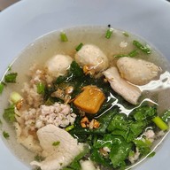 เมนูของร้าน ก๋วยเตี๋ยวตำลึง