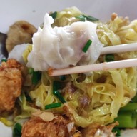 ย่งเส็งเจริญ ถนนโพธิ์กลาง