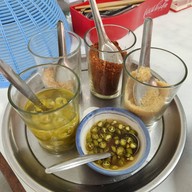 เมนูของร้าน ก๋วยเตี๋ยวตำลึง