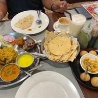 นีรชา ร้านอาหารอินเดีย