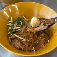 ก๋วยเตี๋ยวเนื้อ สว่างอรุณ (โชคชัย4)