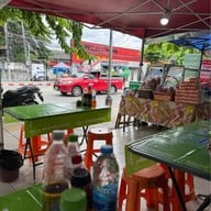 ข้าวซอย  น้ำเงี้ยว มาลำกั๋น