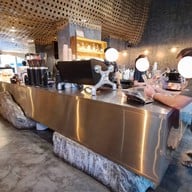 บรรยากาศ Rockos Coffee World Rockos Coffee Word