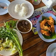 น้ำย้อยเมืองแป้ กาดน้ำทอง