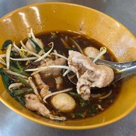 ก๋วยเตี๋ยวเนื้อ สว่างอรุณ (โชคชัย4)