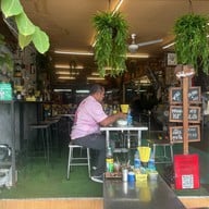 ก๋วยเตี๋ยวเนื้อ สว่างอรุณ (โชคชัย4)