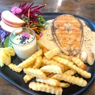 มีแอนด์มอร์ คาเฟ่ มหาสารคาม