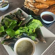เมนูของร้าน เรือนไทยกุ้งเผา วัดเชิงเลน