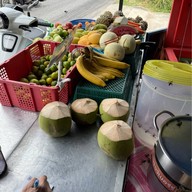 ผลไม้ปั่นหัวรั้ว