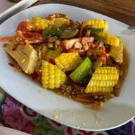 น้ำย้อยเมืองแป้ กาดน้ำทอง