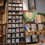 ปู๊ตี่บะหมี่เกี๊ยวกุ้ง หอศิลป์