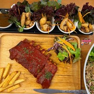 9 SALADs (นายน์สลัด) รามอินทรา กม7