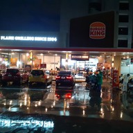 หน้าร้าน Burger King เอส สแควร์ ปิ่นเกล้า