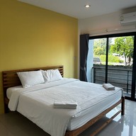 Bedhub Hotel Phichit