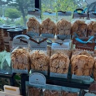 ลูกไก่ เขาใหญ่