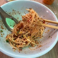 ก๋วยเตี๋ยวป้าจุกบางโพ